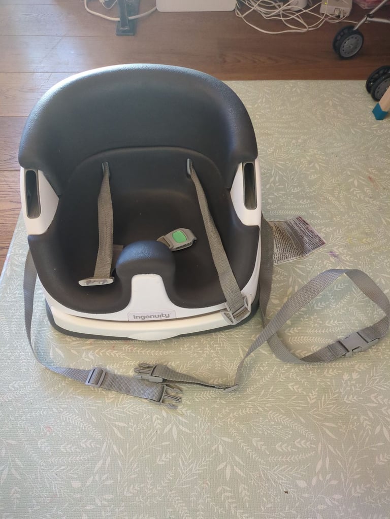 Ingenuity seat for infant feeding