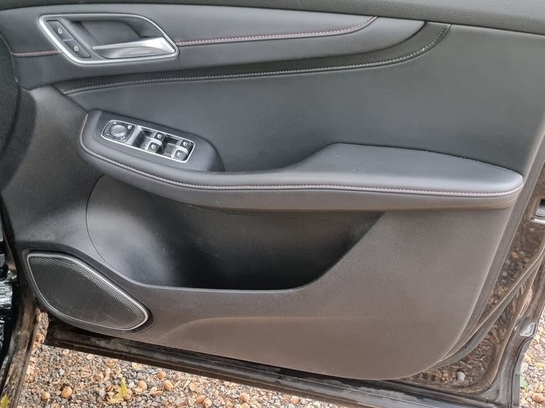 2020 MG MG HS 1.5 T-GDI PHEV Excite 5dr Auto ESTATE PETROL/ELECTRIC Automatic