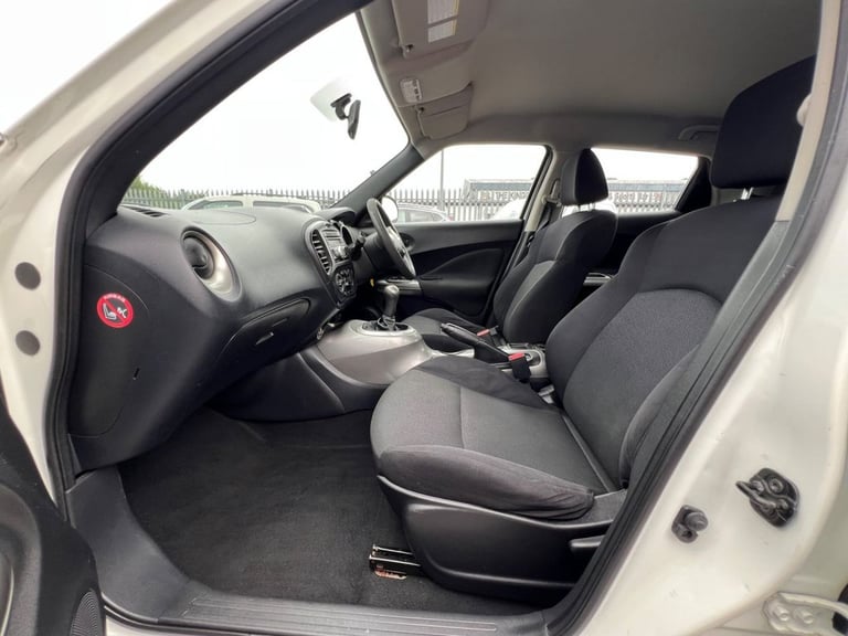 2012 Nissan Juke 1.6 Visia SUV 5dr Petrol Manual Euro 5 (117 ps) HATCHBACK Petrol Manual