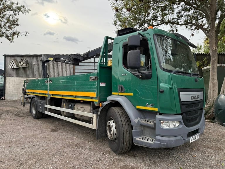 2015 DAF LF 55.220 DROPSIDE EURO 6 WITH HMF 1210 CRANE 