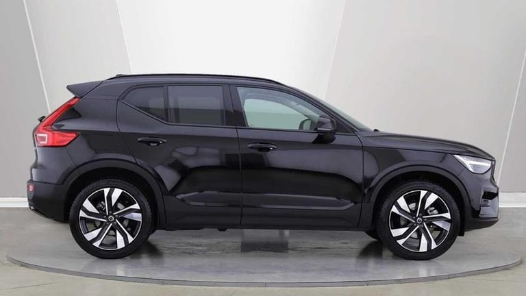 2025 Volvo XC40 Ultra B4 Mild hybrid Petrol Dark Automatic SUV Hybrid Automatic