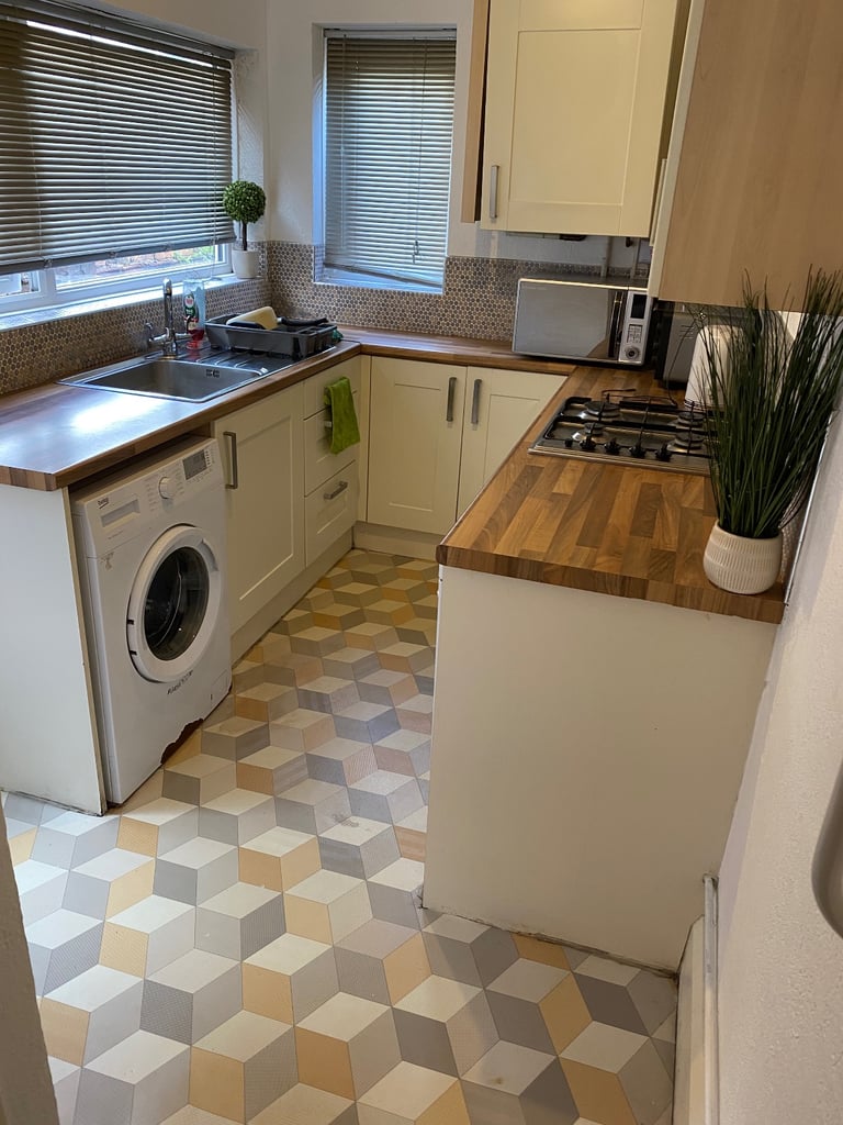 DOUBLE ROOM FOR RENT IN B10 SMALL HEATH