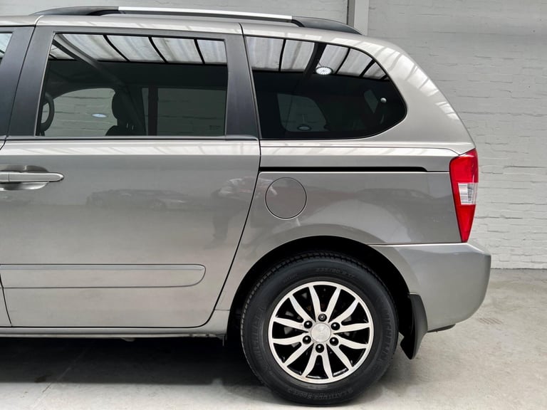2010 Kia Sedona 2.2 CRDi 3 5dr MPV Diesel Manual