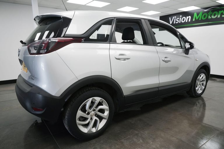 2018 Vauxhall Crossland X 1.6 Turbo D ecoTec SE 5dr [Start Stop] HATCHBACK DIESEL Manual