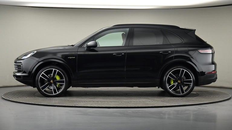 2022 Porsche Cayenne 3.0 V6 E-Hybrid 17.9kWh Platinum Edition TiptronicS 4WD Euro 6 (s/s) 5dr (3 ...
