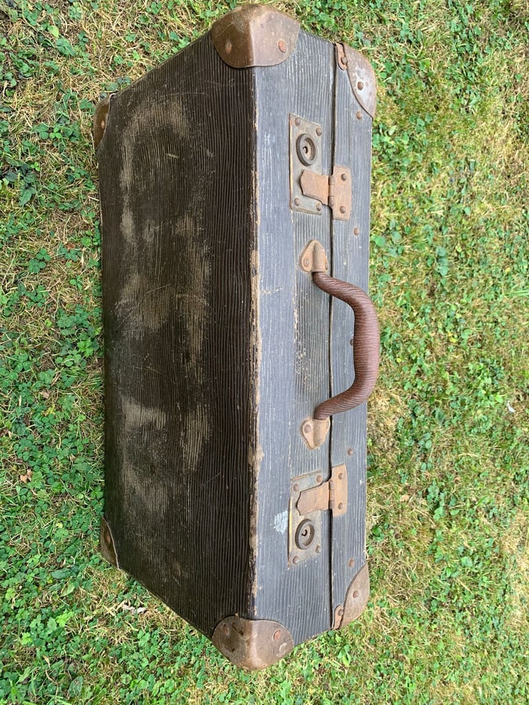 Vintage suitcase/document case - small