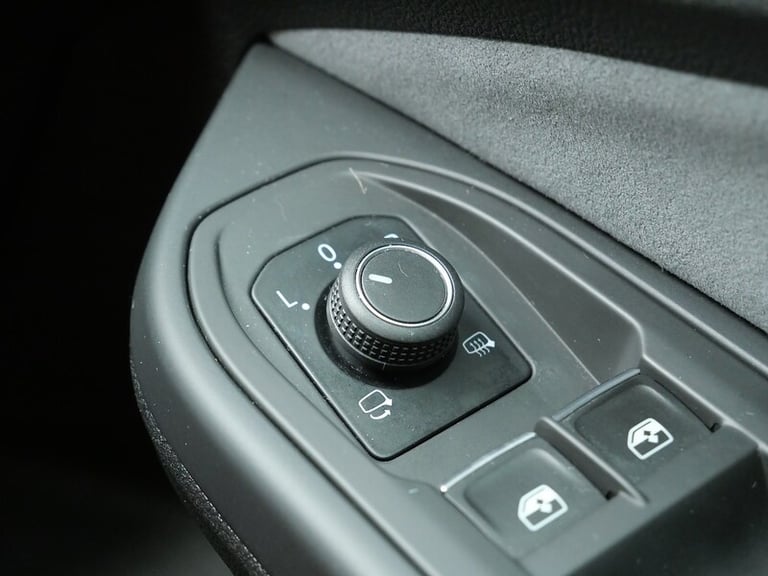 2023 Volkswagen Golf 2.0 TSI R Hatchback 5dr Petrol DSG 4Motion Euro 6 (s/s) (320 ps) Hatchback P...