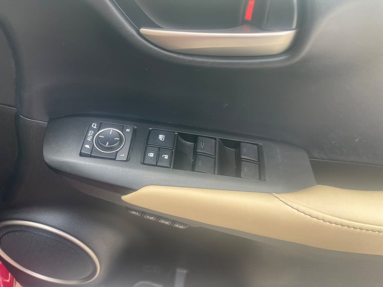 2017 Lexus NX 2.5 300h Premier SUV 5dr Petrol Hybrid E-CVT 4WD Euro 6 (s/s)