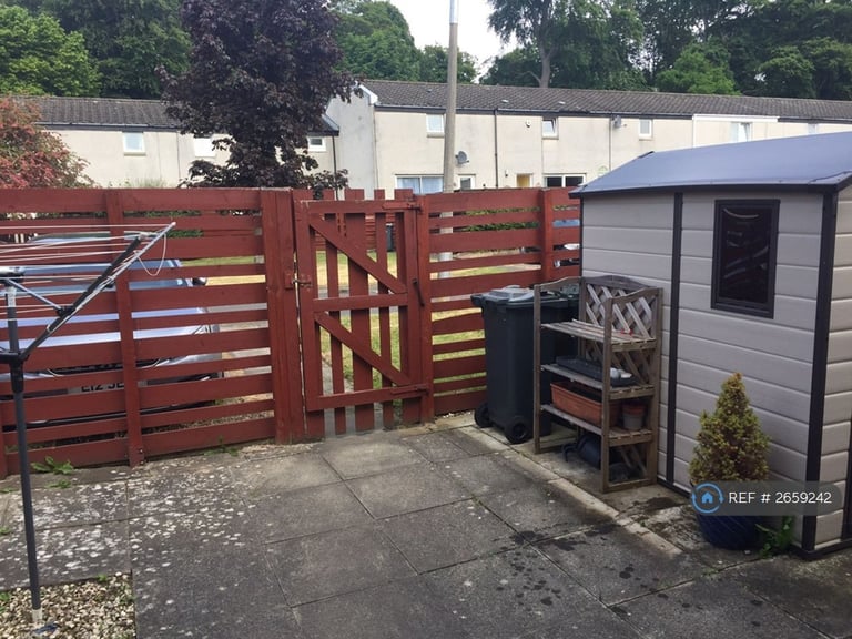 3 bedroom house in Mortonhall Park View, Edinburgh, EH17 (3 bed) (#2659242)