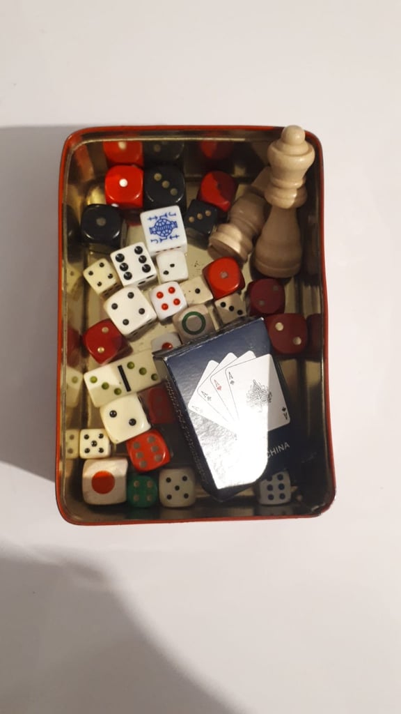Old Vintage Poker Dice + Mini Playing Cards + Chess pieces + Domino, collectables