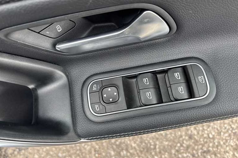 2020 Mercedes-Benz A-Class A200 Sport 4dr Auto SALOON PETROL Automatic