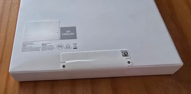 Samsung Galaxy Tab S11 Book Cover Keyboard Slim - New