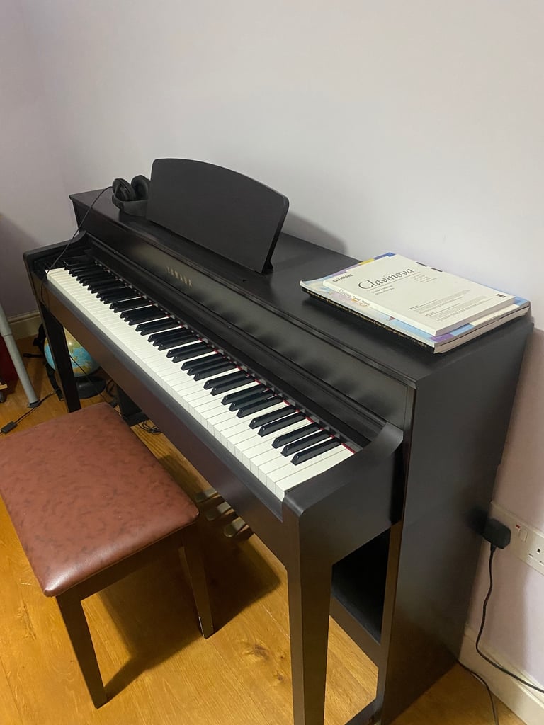 image for Piano Yamaha Clavinova CLP 353 