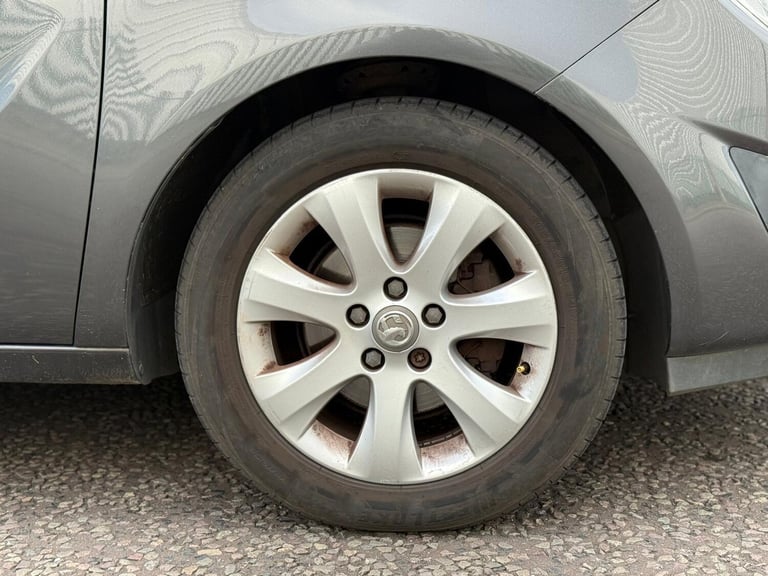 2012 Vauxhall Meriva 1.4T 16V SE 5dr MPV PETROL Manual