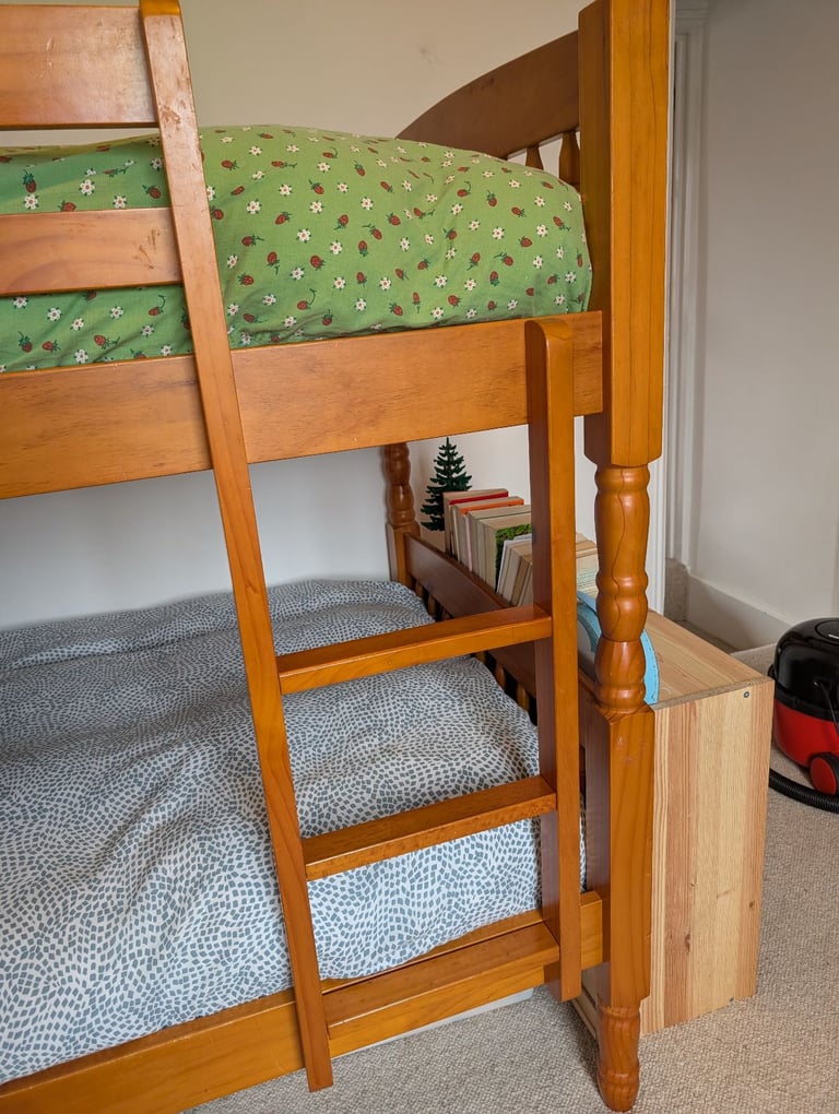 Solid pine bunk bed