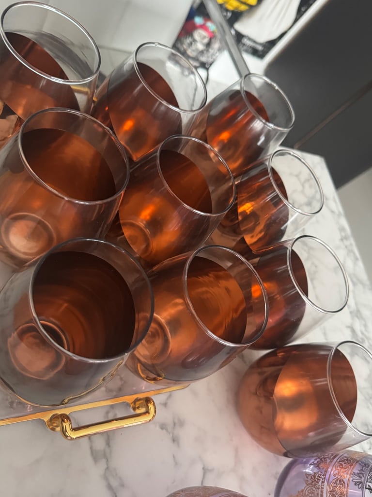 Elegant Gold-Bronze Kitchen Cups – Set of 10 (Never Used)