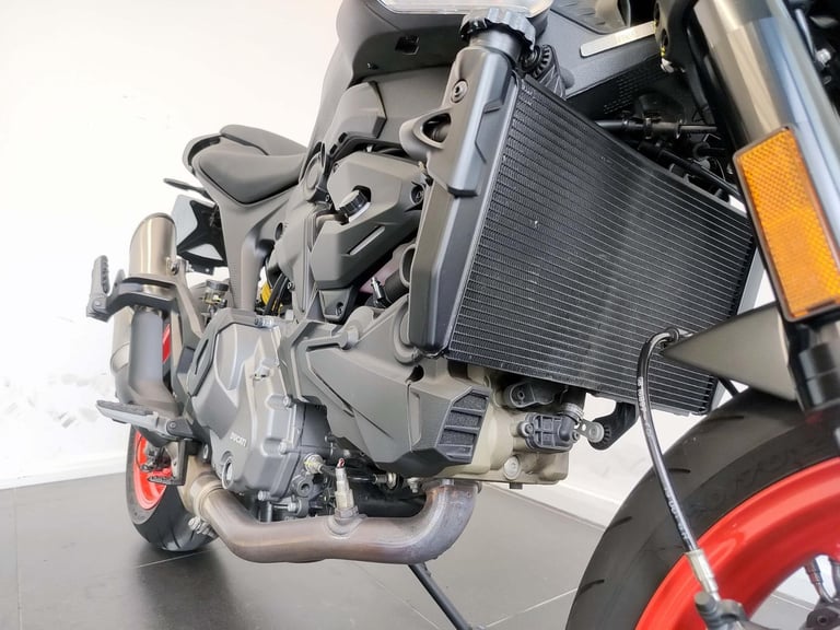 2023 Ducati Monster 937 Aviator Grey 583 Miles 1 Owner | £124 Dep & £124 pcm