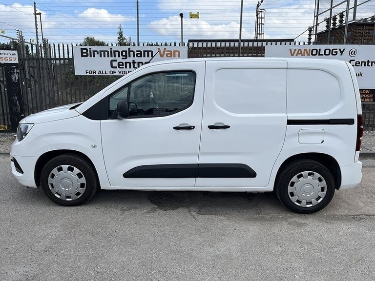 2021 Vauxhall Combo SPORTIVE 1.5CDTi 100 2300 SWB (3 SEAT) Panel Van Diesel Manual