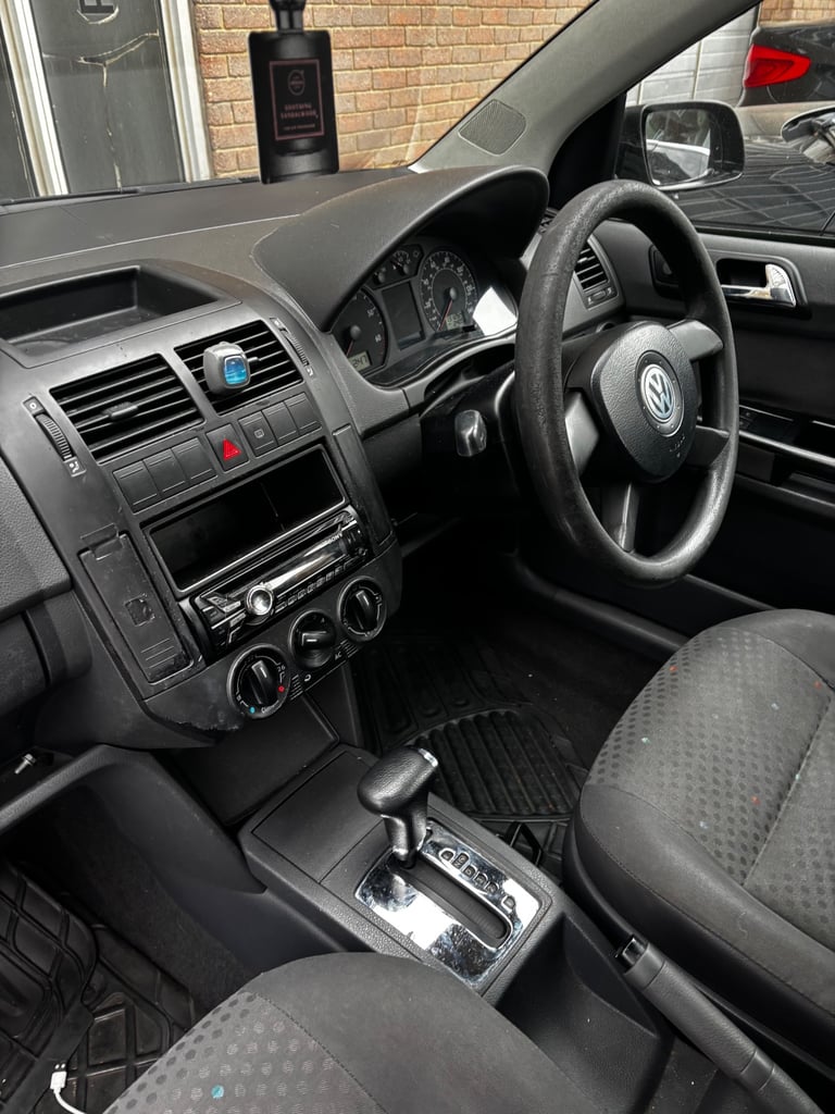 Volkswagen, POLO, Hatchback, 2004, Other, 1390 (cc),5 doors - Image 5