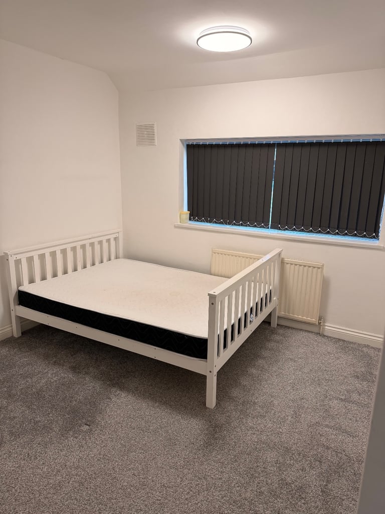 Room to let in shared house (3 Available)