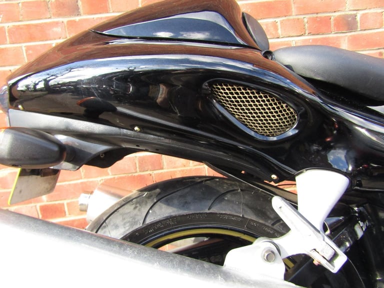 SUZUKI GSX1300 HAYABUSA * VERY LOW MILES 11000 *2 FORMER KEEPERS* WOW *