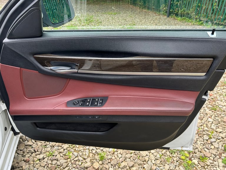 2012 BMW 7 Series 730d SE 4dr Auto SALOON Diesel Automatic
