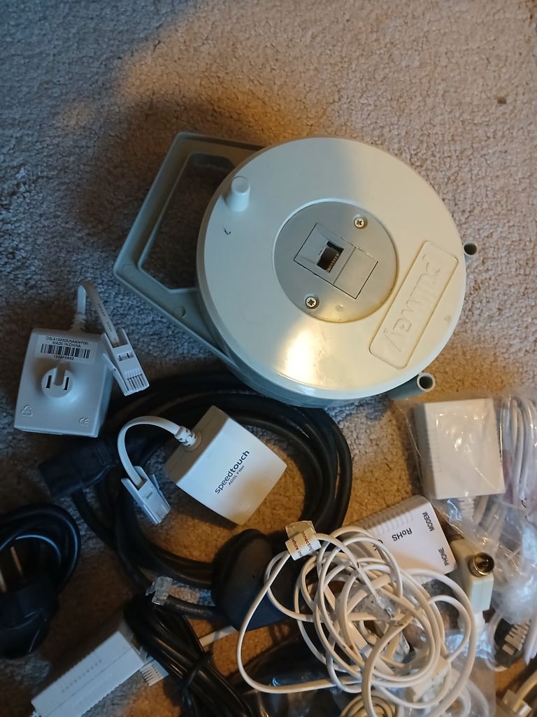 Hugh joblot  computer  leads and accessories 