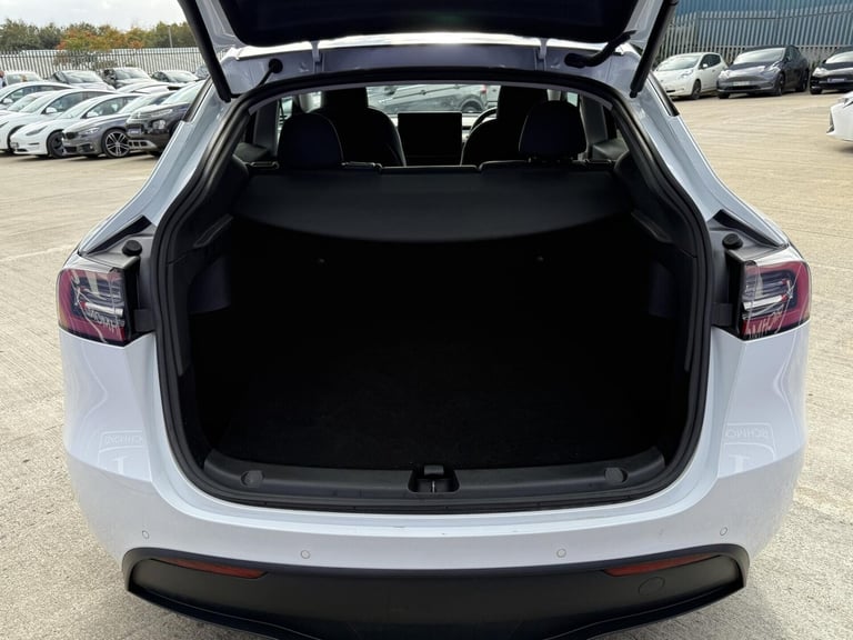 2022 Tesla Model Y (Dual Motor) Long Range SUV 5dr Electric Auto 4WDE (384 bhp) SUV Electric Auto...
