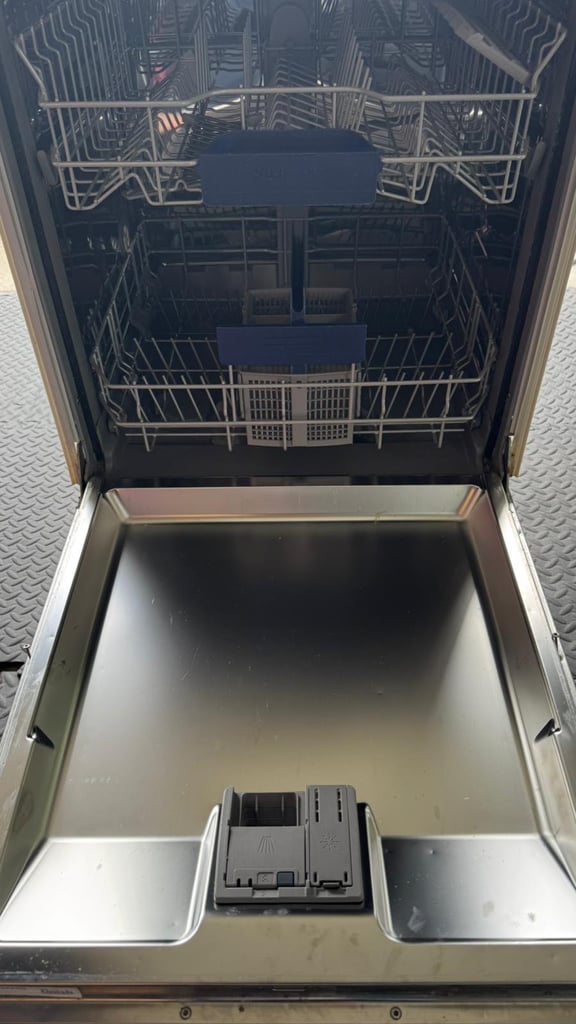 image for Siemens built in dishwasher 