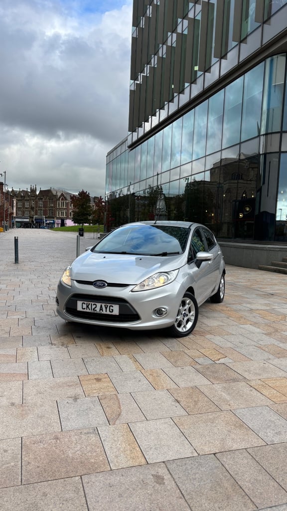 Ford, FIESTA, Hatchback, 2012, Manual, 1242 (cc), 5 doors
