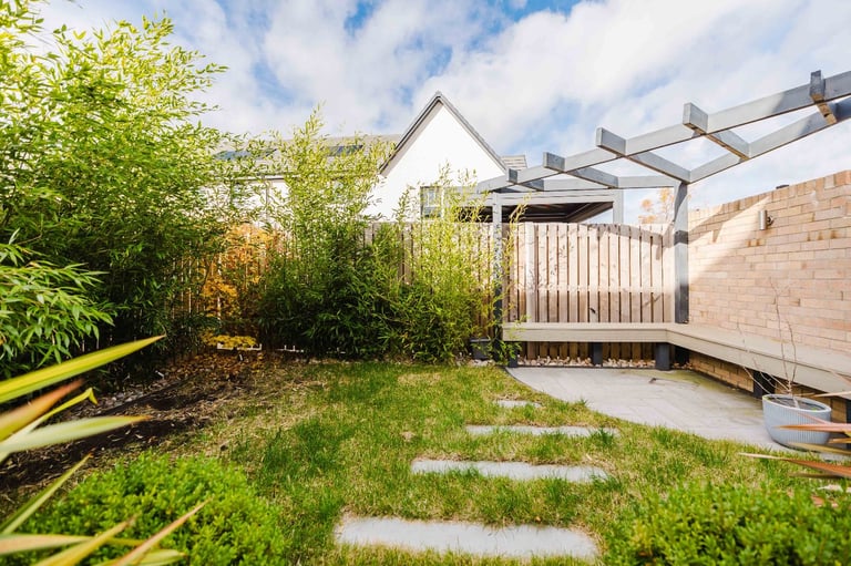 Stunning, 3 bedroom, end-terraced family home in Kaimes, with private garden and parking