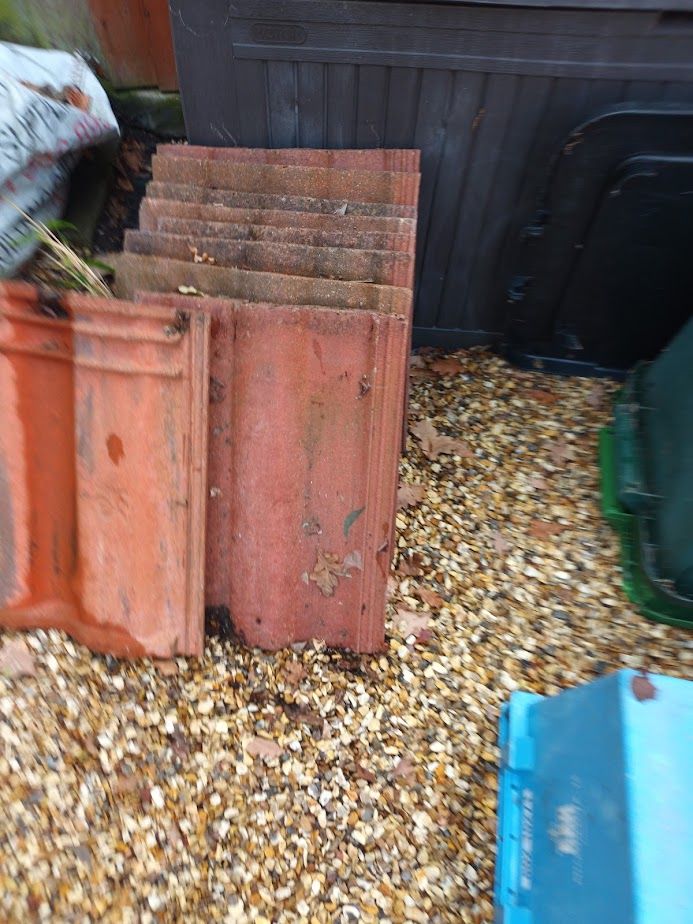 ROOF TILES & SMALL EDGING BLOCKS