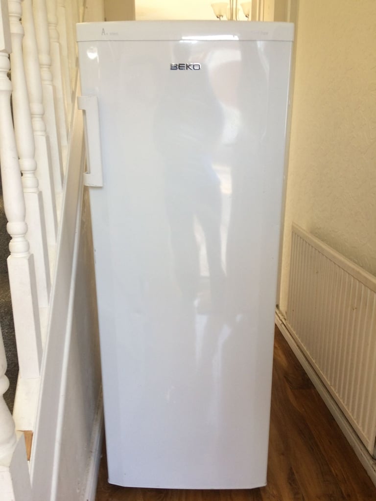 FROST FREE BEKO UPRIGHT FREEZER IN EXCELLENT WORKING CONDITION.