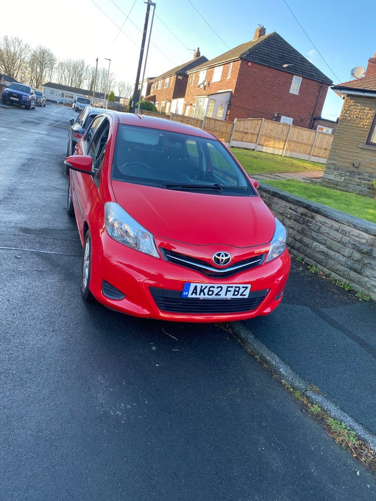 Toyota, YARIS, Hatchback, 2012, Manual, 1364 (cc), 5 doors