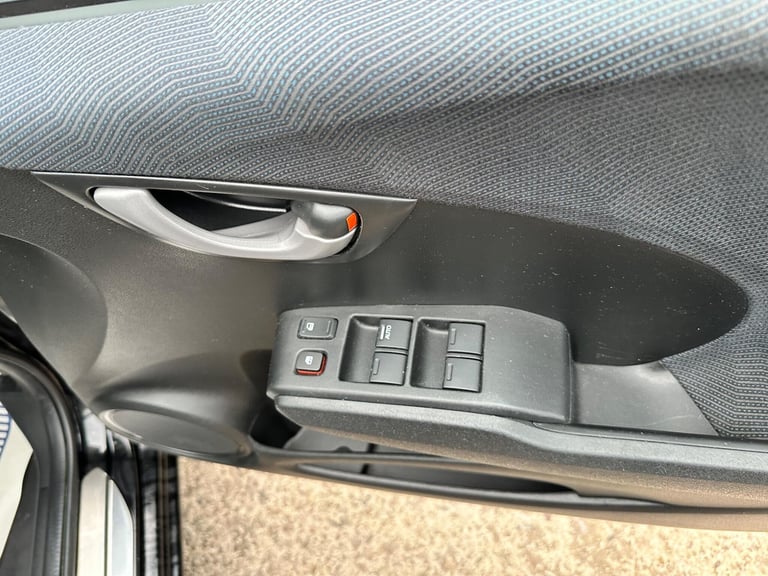 2009 Honda Jazz 1.4 i-VTEC ES i SHIFT Euro 4 5dr HATCHBACK Petrol Automatic