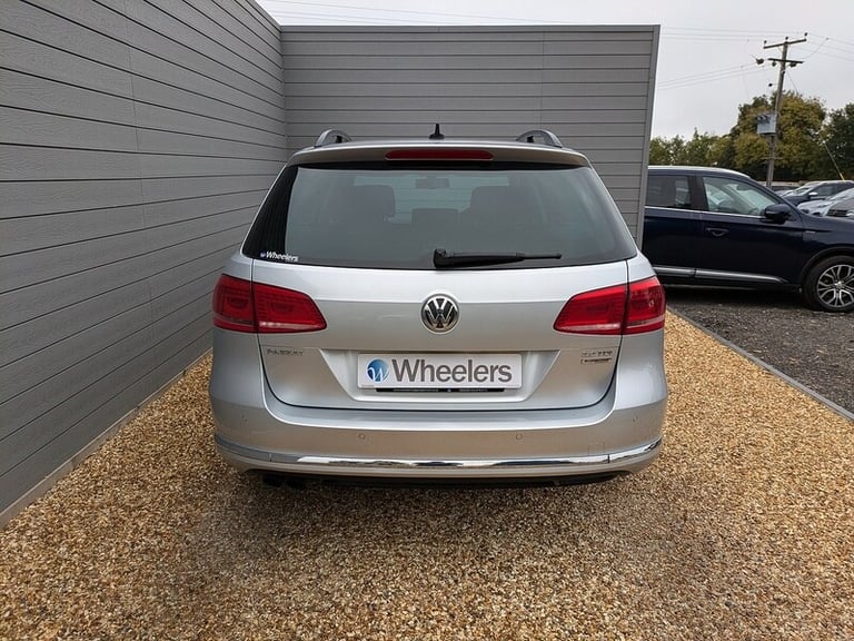 2014 Volkswagen Passat 2.0 TDI Bluemotion Tech Executive Style 5dr DSG ESTATE DIESEL Automatic