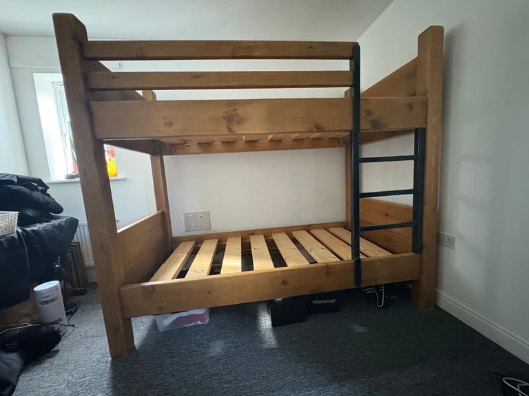 Sturdy Plank Bunk Bed
