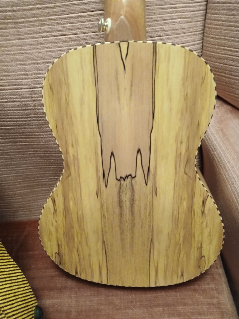 Tangle wood ukulele