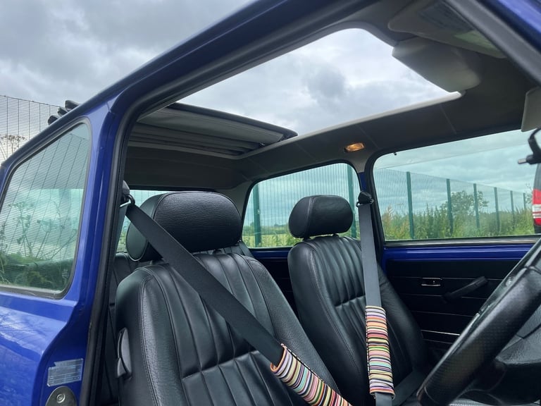 ROVER MINI PAUL SMITH RARE INVESTABLE CLASSIC MINI 1300 AUTOMATIC 1 OF 1800 MADE