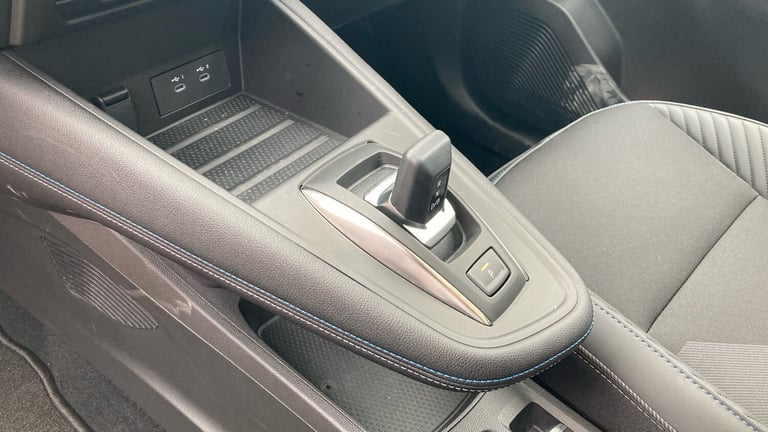 2025 Renault Symbioz 1.8 E-Tech FHEV 160 Iconic Esprit Alpine 5dr Auto Hybrid Estate Estate Hybri...