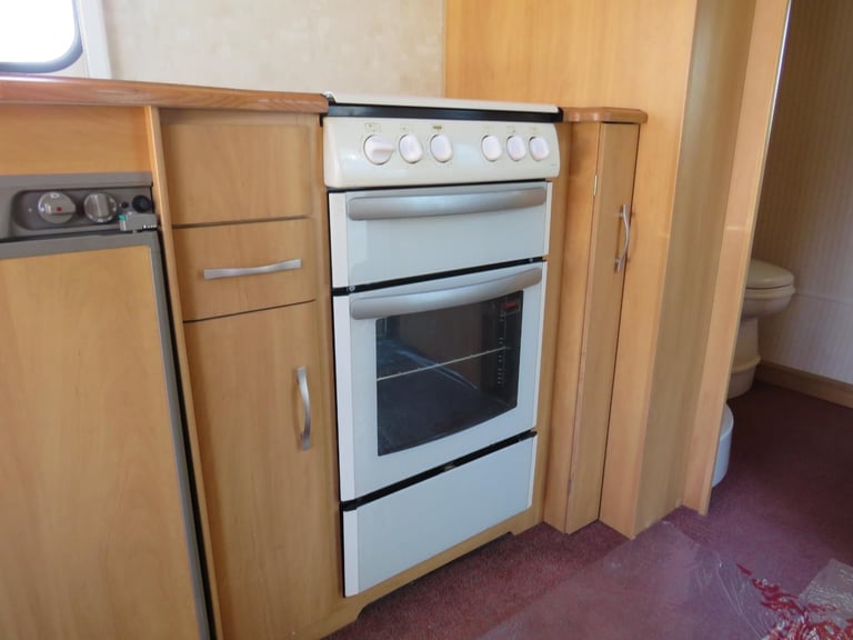 Swift Charisma 230 2 Berth 