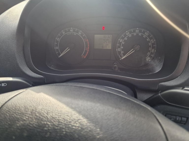 SKODA FABIA 1.2 HTP 6V 1 2007