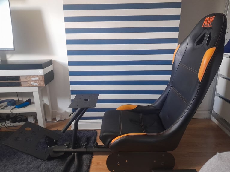 Gaming chair + ferarri 458 steering wheel