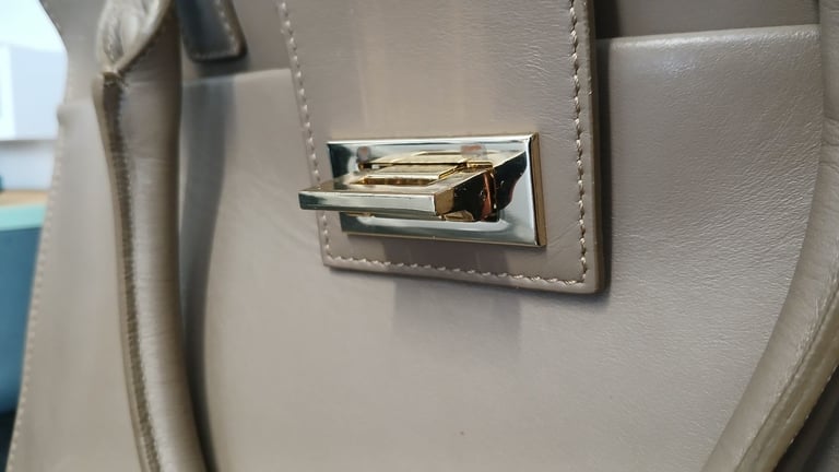 Hobbs London 100% Leather Handbag Neutral Light Brown. Used item, good condition.