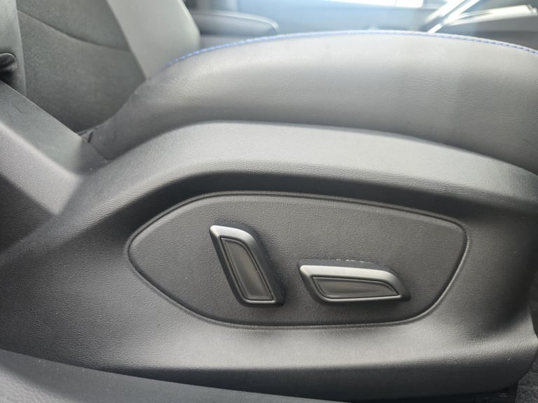 2025 MG MG4 150kW Trophy EV Long Range 64kWh 5dr Auto HATCHBACK ELECTRIC Automatic