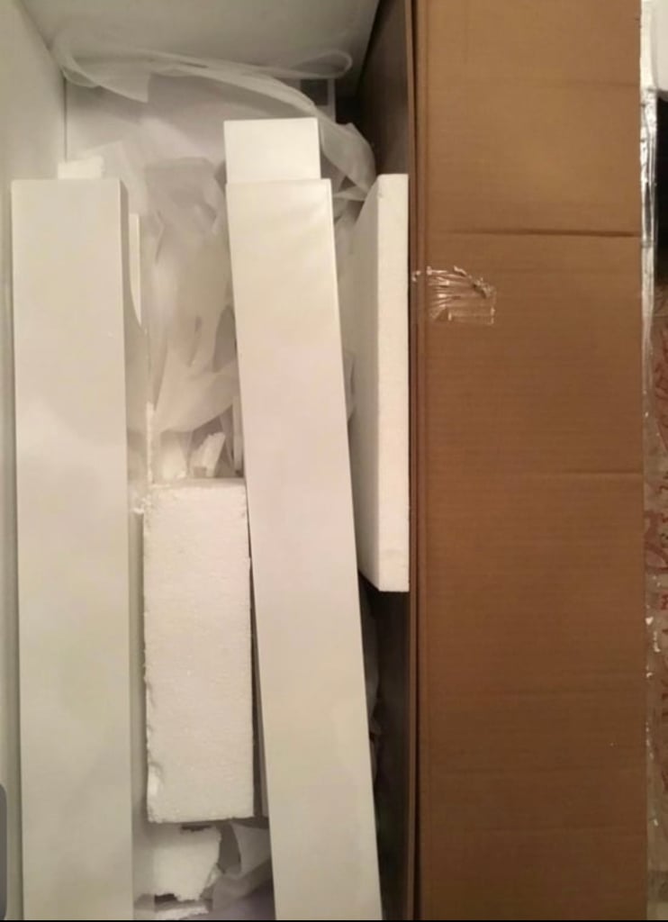  Atlanta white gloss dining table 160-220 cm wide in NEW 