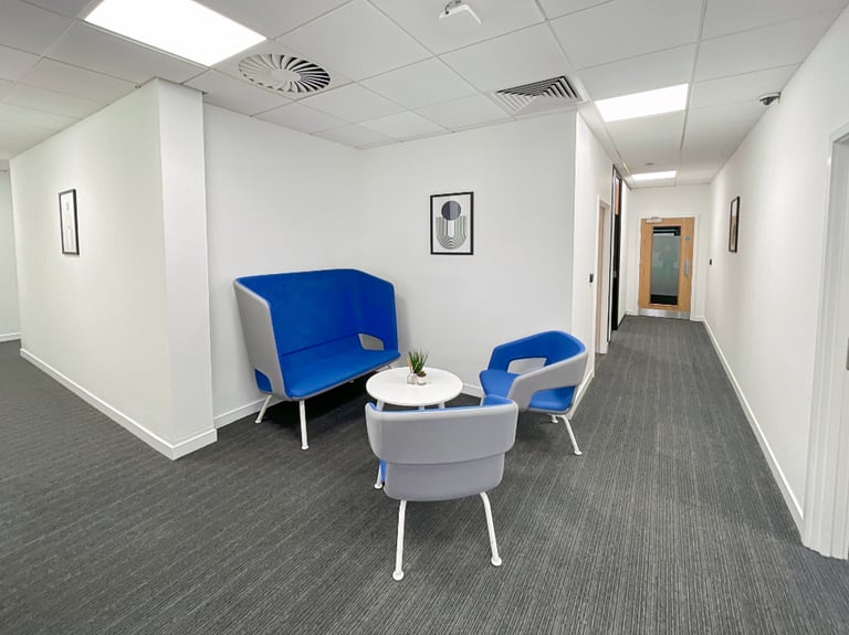 Huntingdon - PE29 6FN, Find office space in HQ Huntingdon, Redshank House for 4 people