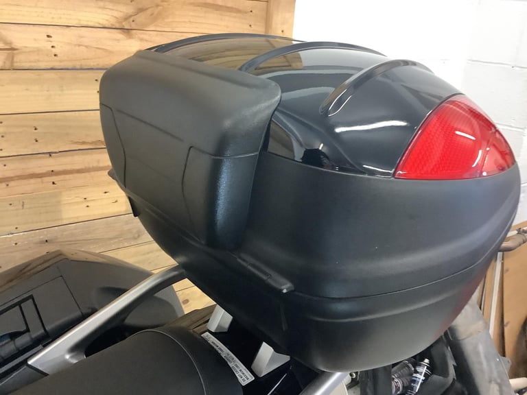 KAWASAKI GTR1400 2009 28K MILES