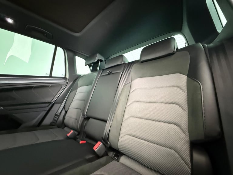  Volkswagen Tiguan 2.0 TDI BlueMotion Tech R-Line DSG 4Motion Euro 6 (s/s) 5dr Diesel Automatic