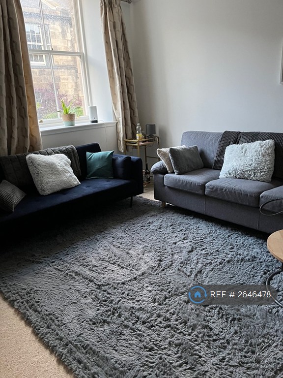 2 bedroom flat in Upper Gray Street, Edinburgh, EH9 (2 bed) (#2646478)
